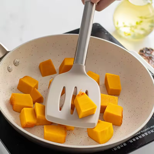 2個ノンスティックステンレススチールハンドル調理用炒め物ショベルステーキ魚卵パンケーキ器具キッチンシリコーンスパチュラセット - Product Image 3