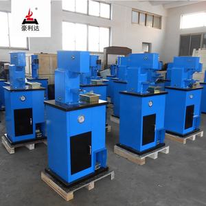 Machine à riveter robuste pour garnitures et sabots de frein pneumatiques - Product Image 4