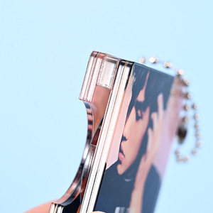 Llavero acrílico Generals personalizable con NFC, colgante extraíble para álbum, ideal para mercancía de conciertos y festivales de música. - Product Image 3