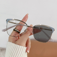 Nuevas Gafas de Metal con Marco de Ojo de Gato, Gafas de Moda que Cambian de Color, Fotocromáticas, Anti Luz Azul, Monturas Ópticas