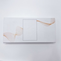 Boîte cadeau en carton rigide mat avec logo holographique personnalisé, matériaux recyclés, fermeture magnétique, pour faux cils, chaussettes