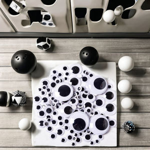 Kendinden yapışkanlı beyaz ve siyah Wiggle plastik hayvan gözler Diy çevre dostu PET malzeme zanaat goodiy gözler için DIY aksesuarları - Product Image 3