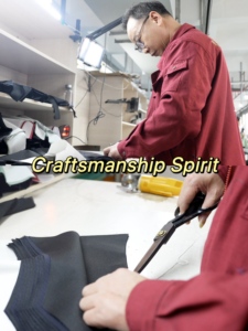 <span class=keywords><strong>Traje</strong></span> <span class=keywords><strong>de</strong></span> Negocios <span class=keywords><strong>Gris</strong></span> <span class=keywords><strong>de</strong></span> Un Solo Botón Personalizado al Por Mayor, <span class=keywords><strong>Traje</strong></span> <span class=keywords><strong>de</strong></span> <span class=keywords><strong>Boda</strong></span> <span class=keywords><strong>de</strong></span> <span class=keywords><strong>Novio</strong></span> <span class=keywords><strong>de</strong></span> Alta Gama <span class=keywords><strong>de</strong></span> 3 Piezas <span class=keywords><strong>para</strong></span> Hombres - Product Image 5