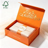 Boîte cadeau rigide magnétique en carton pour vêtements d'hiver, Noël, écharpe, chaussettes, gants, cadeau de vacances d'hiver, emballage cadeau familial