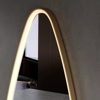 Espejo de Baño Moderno de Lujo con Marco de Aluminio Irregular, Retroiluminación LED Inteligente Ajustable, IP65, Táctil, Antivaho, de Pared