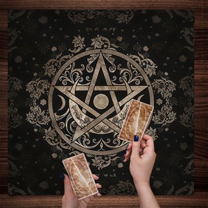 Altar tela Luna sol estrella pentagrama impreso espiritual tapiz mantel hecho a mano personalizable astrología adivinación brujería - Product Image 1