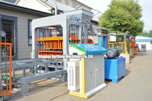 QT5-15 Pondeuse Parpaing Machine De Production De Brique Automatique Hydraulique Couleur <span class=keywords><strong>Pave</strong></span> Block Making Machinery - Product Image 5