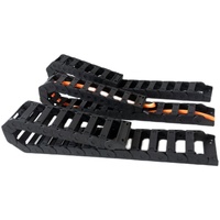 Chaîne de traînée de chaîne de traînée de transporteur de fil de câble en plastique noir avec le point jaune 1MLongueur pour le pont d'équipement électronique de machine-outil de CNC