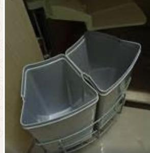 Poubelle de cuisine en plastique en forme d'éventail pour sous-évier, poubelle gain de place pour l'intérieur du meuble, rangement dissimulé des déchets - Product Image 3