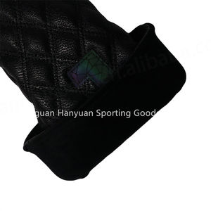 ปลอกหัวไม้กอล์ฟไม้แฟร์เวย์ไฮบริดสีดำสีขาว - Product Image 5