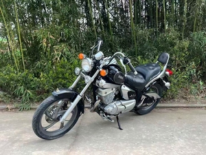 Motocyclettes d'occasion <span class=keywords><strong>Yamaha</strong></span> Dragstar <span class=keywords><strong>250</strong></span> Cruiser, moteur V-twin, état d'origine, fiables, idéales pour les trajets quotidiens et les longues balades. - Product Image 5