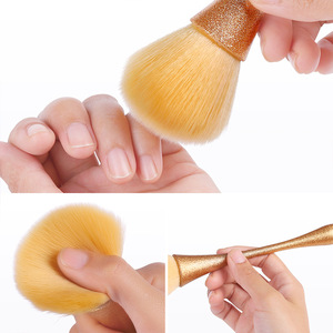 Vente en gros 5 couleurs petite taille jolie manche fin beauté douce nettoyage des ongles <span class=keywords><strong>brosse</strong></span> à poussière des ongles pinceau de maquillage - Product Image 4