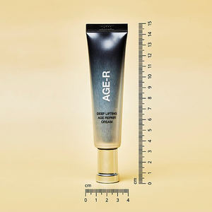 Crema Coreana Mediicube de 30 ml para el Control de Manchas Oscuras, Crema Vegana para el Cuidado de la Piel, Crema Reparadora Antiarrugas de Acción Profunda - Product Image 1