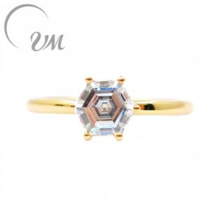 Bague de fiançailles UM Jewelry en or massif 18 carats avec diamant de laboratoire, sertie de griffes, pour unisexe/hommes/femmes, idéale pour le quotidien, les fêtes et les mariages - Product Image 1