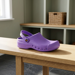 Zapatos de EVA Ultraligeros, Antideslizantes y Antiestáticos, Color Violeta, Suela con Microdots, Fabricados en España - Product Image 2