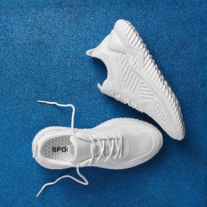 <span class=keywords><strong>Scarpe</strong></span> da corsa da uomo personalizzabili per allenamento atletico da passeggio raffreddate ad aria in schiuma neutra con fodera in rete per l'inverno - Product Image 3