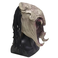 Masque intégral en latex démoniaque beige à texture craquelée, avec énorme bouche violette, dreadlocks noires et crocs, amusant, original et tendance pour fête d'Halloween