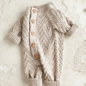 Tenue de Naissance en Coton Biologique Tricoté Épais et Oversize à Manches Longues <span class=keywords><strong>avec</strong></span> Broderie Nom et Nœud Assorti et Bonnet - Product Image 1