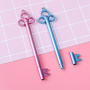 Stylo gel créatif en forme de clé, corps métallique 0,5 mm, papeterie de bureau et scolaire, impression UV - Product Image 3