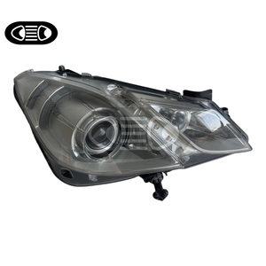 TUZHIHAO Conjunto de faros LED de alta calidad para <span class=keywords><strong>mercedes</strong></span>-benz Clase <span class=keywords><strong>E</strong></span> <span class=keywords><strong>Coupe</strong></span> W207 Piezas de coche de <span class=keywords><strong>segunda</strong></span> <span class=keywords><strong>mano</strong></span> populares Señal de giro - Product Image 1