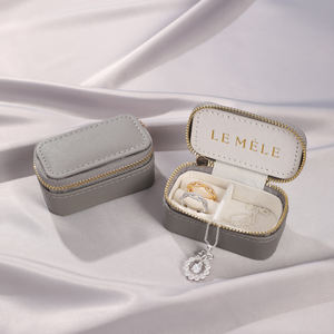 Caja de Joyería de Cuero PU Pequeña de Lujo al por Mayor de Fábrica, Organizador de Almacenamiento Mini Portátil Personalizado para Anillos y Collares - Product Image 3