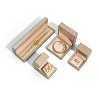 Boîtes à bijoux de luxe personnalisées en vrac avec insertion boîte d'emballage réutilisable pour bague collier montre boîte cadeau haut de gamme pour amoureux, femme