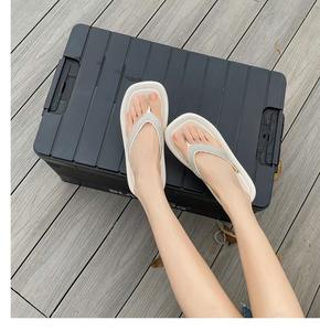 Sandalias de Mujer Modernas para Verano, Estilo Informal, Versátiles, de Suela Blanda, Planas, de Alta Gama, con Pedrería - Product Image 4