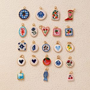 Nouvelles breloques pour bottes de la série fruits européens et américains : homard, cerise, pendentifs en émail peint, accessoires DIY, plaqué or - Product Image 3