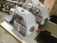 Machine à surjeter Siruba 700KT série à alimentation par le haut, vente chaude d'occasion, haute vitesse, bon prix pour 737/747/757