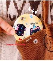 Mini miroir portable à thème chat mignon, design dessin animé, idéal pour les étudiants, pour retouches rapides, petit miroir cosmétique élégant pour chambre et usage commercial