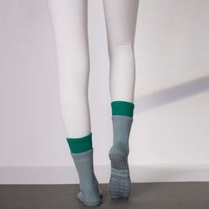 Custom Logo <b>Pilates</b> Socks for Women with Grip Sole Ribbon Bow Design Non-Slip Yoga Socks <b>Pilates</b> Grip Socks Custom - Product Image 6