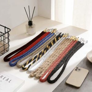 Cuerda Trenzada y de Terciopelo de Grado Profesional con Clips Plateados/Dorados para Decoración de Salas de Exposiciones - Product Image 1