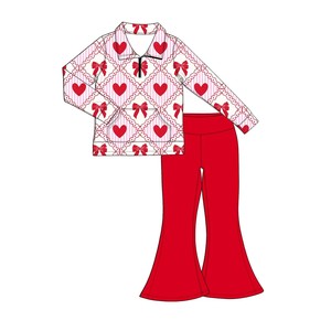 Conjunto Personalizado de 2 Piezas para Niñas Pequeñas con Estampado de San Valentín, Top de Manga Larga con Cuello + Pantalones Acampanados, Ropa de Primavera para Niños - Product Image 2