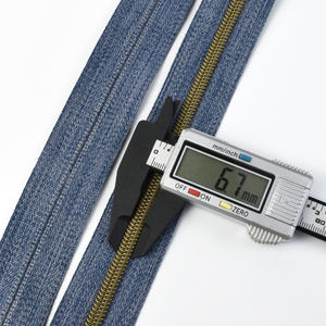 Meetee ZA481 5 # Accessoires de Couture Couture Zipper Tape Sac Vêtement Nylon Fermetures Éclair <span class=keywords><strong>Au</strong></span> Mètre Sac À Main Bobine <span class=keywords><strong>Plastique</strong></span> Zips Kit De Réparation - Product Image 2