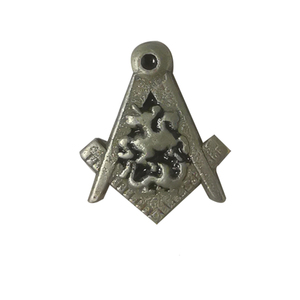 Spilla da Bavero Massonica, Distintivo Massoneria, Massone BLM42, <span class=keywords><strong>Argento</strong></span> Anticato, <span class=keywords><strong>Cavaliere</strong></span>, Dimensioni 1.2*1.6cm, Simbolo, Regalo, Accessorio - Product Image 1