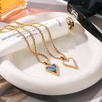 Collier Pendentif Cœur Élégant KITI en Coquillage Naturel Incrusté, Plaqué Or 18K, Acier Inoxydable, Cadeau Bijou
