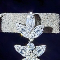 Luxuriöser Feinschmuck: Iced Out Bling Baguette 925 Sterling Silber Rhodium-Plattierte Cluster-Blumen-Kleeblatt-Ohrhänger für Damen