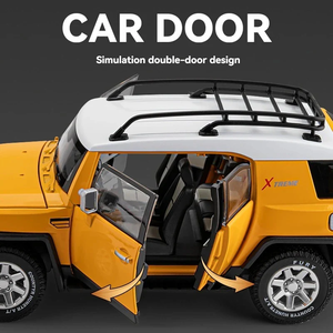 Toyota FJ Cruiser Premium, Modelo de Auto SUV de Metal Fundido a Presión con Licencia Oficial, Escala 1:24, con Puertas que se Abren, Interior Detallado y Llantas de Goma - Product Image 2