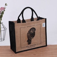 Sac de courses en jute bio avec poignées, personnalisable, réutilisable, avec logo, élégant, pour boutiques et détaillants, modèle TB002, petit format