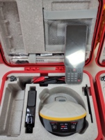 Système GPS RTK Différentiel Professionnel 1760 Canaux Étanche IP68 SOUTH G5 pour la Topographie et l'Exploration Terrestre