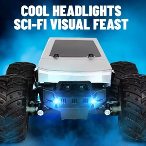 Voiture télécommandée Tesla Cybertruck SJY-Q208 - Métal, amphibie, grandes roues, portée 35-40m, chargeur inclus, 14 ans et plus - Product Image 4