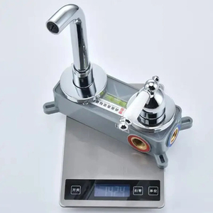 Rubinetto Moderno Ecologico a Parete per Lavabo, Finitura Cromata, Monocomando, 2 Fori, Accessorio per Bagno - Product Image 2