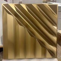 Plaques de plafond en PVC colorées, panneaux muraux 3D, antistatiques, résistants à l'humidité, durables, décoration murale pour usage domestique et administratif