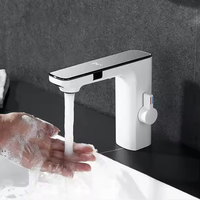 Robinet de lavabo moderne intelligent avec lumière LED et affichage numérique de la température Robinet de lavabo en laiton à capteur automatique sans contact
