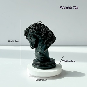 Bougie parfumée en forme de buste de cheval, sculpture artistique faite à la main, figurine pour affichage sur bureau, décoration de maison et de bureau, cadeau artistique pour les fêtes - Product Image 6