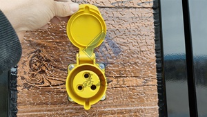 Fabrication en usine de glaces à bon prix avec équipement entièrement de cuisine Camion remorque alimentaire en forme de bateau en bois nouvellement conçu - Product Image 4