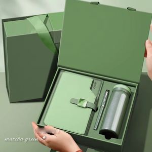 Ensemble cadeau d'affaires personnalisé 3-en-1 : carnet en cuir PU avec stylo et gobelet isotherme en acier inoxydable pour clients VIP, cadeaux d'entreprise - Product Image 1