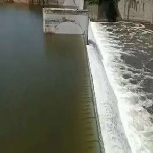 Hochleistungs-aufblasbarer Gummi-Wehr damm, effiziente Hochwassers chutz barriere für Wasserschutz projekte - Product Image 5