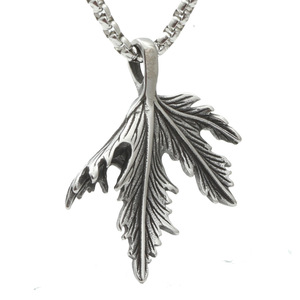 Collier pendentif feuille Yunnique en acier inoxydable argenté et noir, bijou unisexe, cadeau, forme végétale rétro, tendance et à la mode - Product Image 1