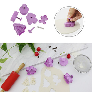 Stampo per Biscotti a Forma di Cartone Animato, Stampo in Plastica 3D a Pressione per Natale, Halloween, Pasqua - Product Image 2